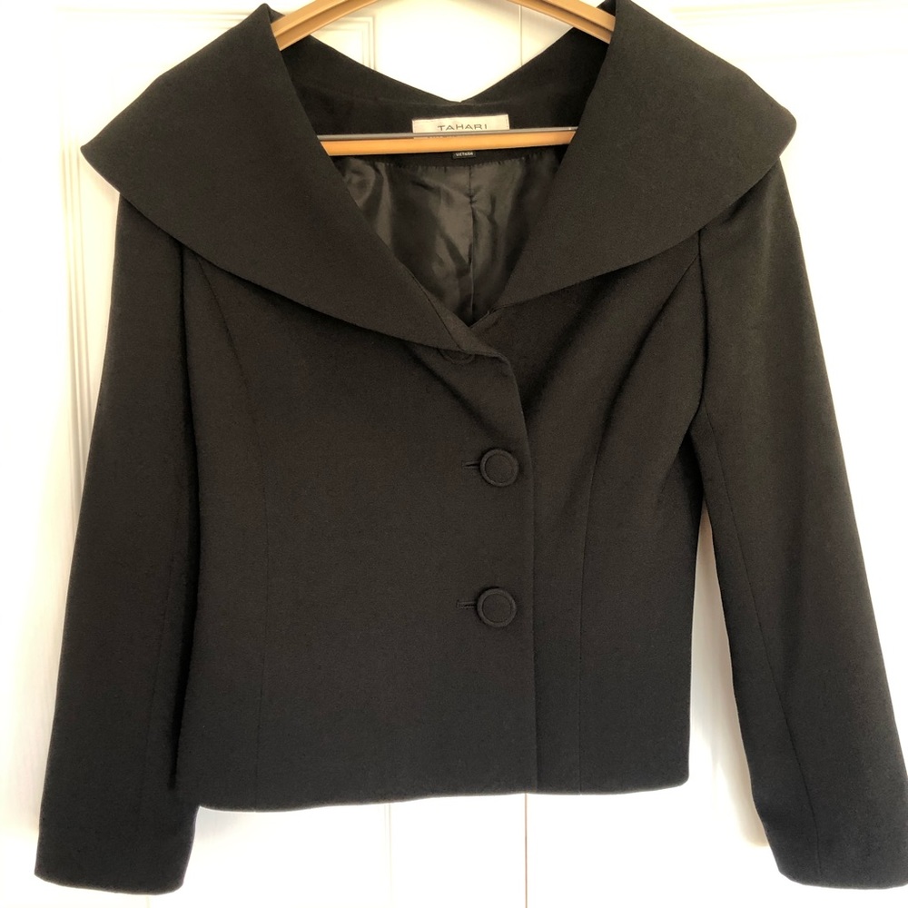 🌵TAHARI Black Suit Jacket Size 4